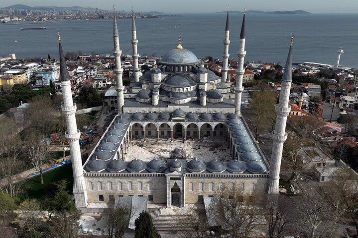 Istanbul Ultimate Luxury Experience:2-Days Private Yacht &VIP Car