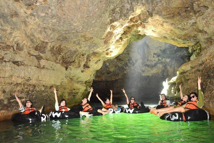 Tubo Pindul y cascadas Oyo – Aventura desde Yogyakarta