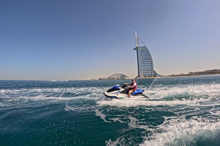 Jetski 60 minutes: Burj Al Arab and Atlantis:Free pics and videos