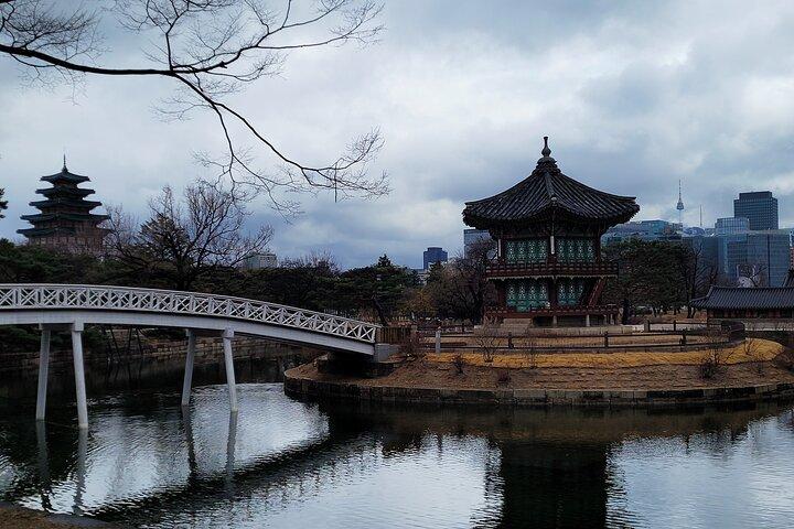 [Tour privato] Seoul highlights con un palazzo e un mercato alimentare