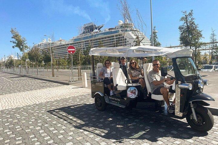 Visite de 2 heures en tuk-tuk de la vieille ville, elle vous fera tomber amoureux