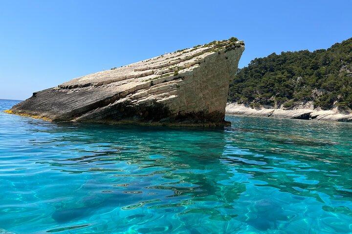 ザキントス島、カメオ島、ケリ洞窟の 3 時間のプライベート ツアー