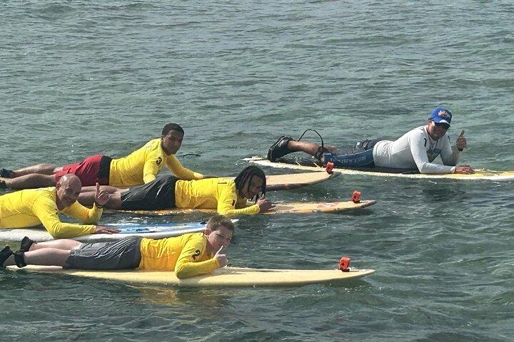60 a 90 minutos Open Book Lesson de Surf com Guia Certificado