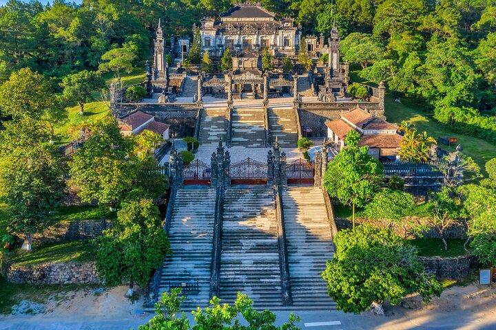 Visite de la ville de Hué - La ville impériale depuis Hoi An/ DA Nang