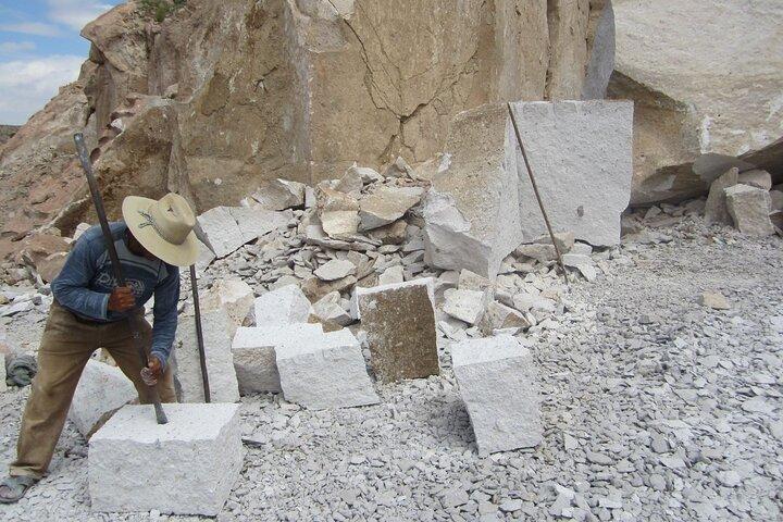 Tour to La Ruta del Sillar and Culesbrillas in Arequipa