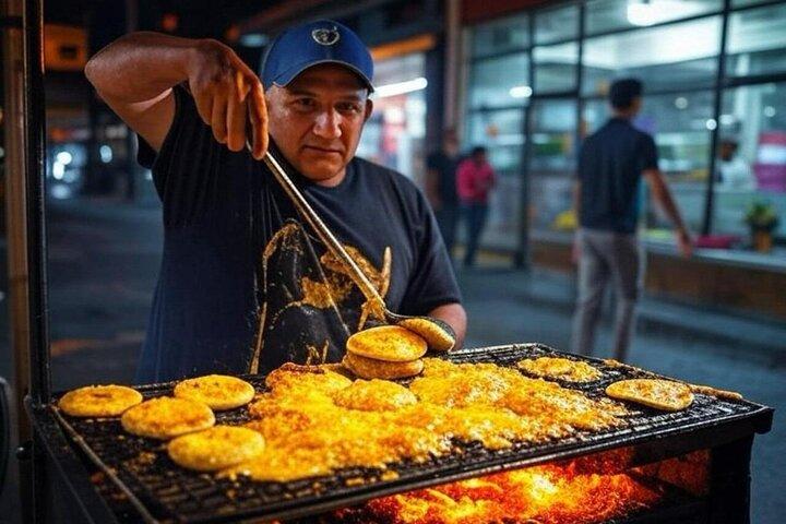 Medellin: Tasting Street Food with Rooftops of El Poblado