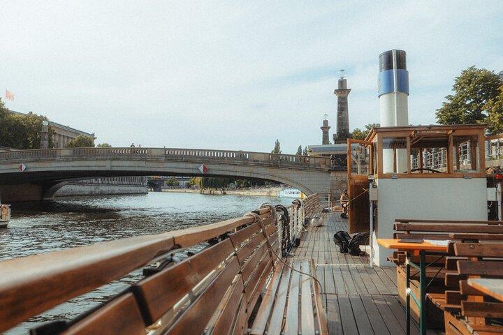 1h Sightseeing-Kreuzfahrt mit historischem Dampfschiff Kaiser Friedrich