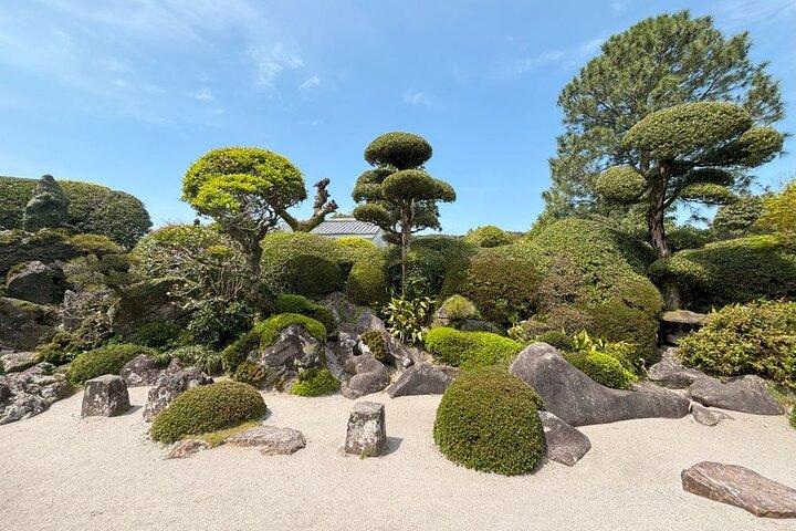 Excursión privada en coche a los jardines samurái de Chiran y al Museo de la Paz
