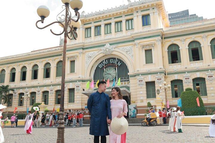 Vietnamesisches Ao Dai Fotoshooting an ikonischen Wahrzeichen in Ho Chi Minh