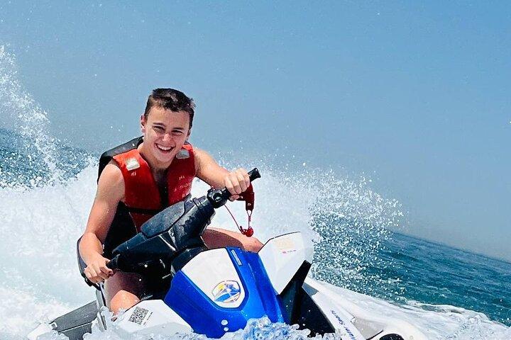 Jetski 60 minutes: Burj Al Arab and Atlantis:Free pics and videos