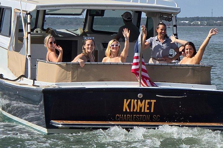 Excursões privadas de manhã no iate Kismet até 20 passageiros