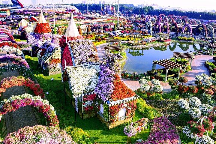 Skip the Line billet til Dubai Miracle Garden og transfer mulighed