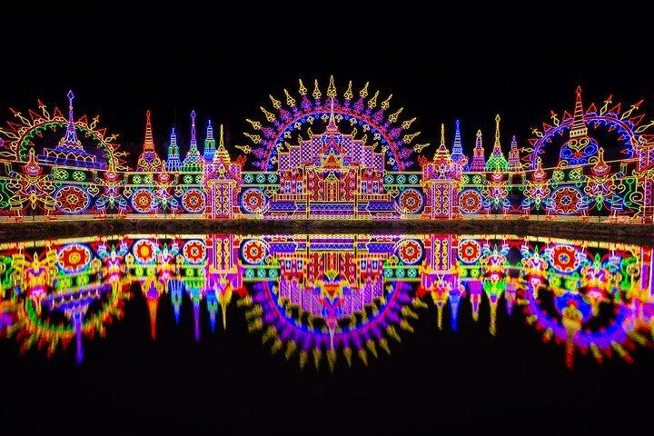 Karnevalsunderhållning och middagsupplevelse i Phuket