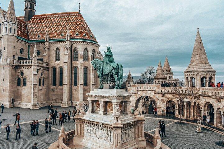 Private Budapest Tour with Thermal Bath or Market Visit