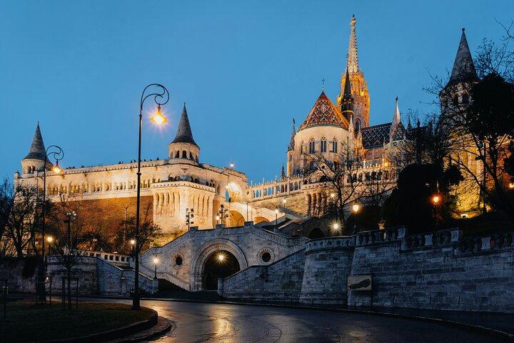 Private Budapest Tour with Thermal Bath or Market Visit