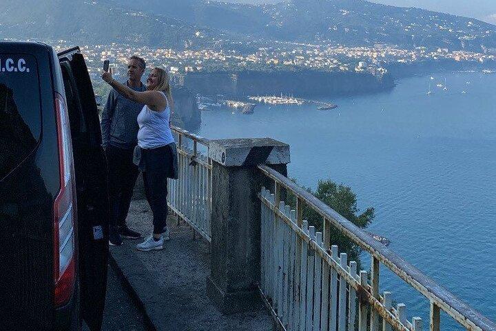 Transfert privé de Naples à la Côte Amalfitaine