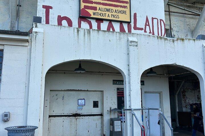 Inside Alcatraz Ticket com um San Francisco E-Bike Aluguer