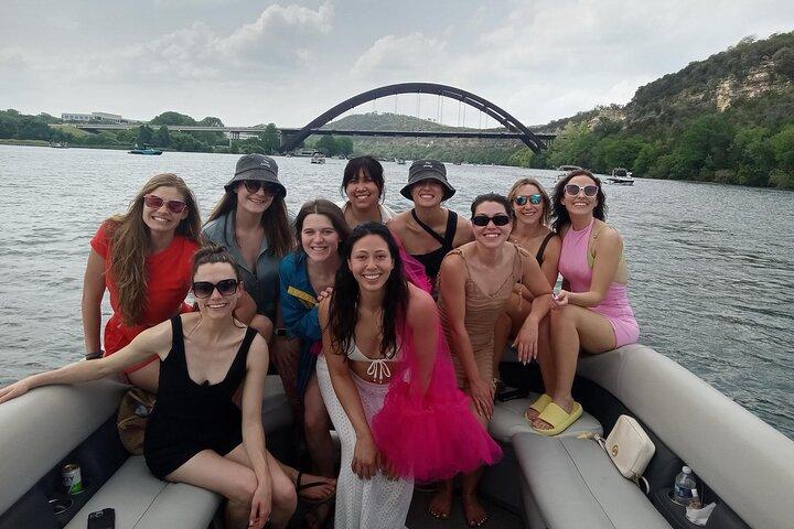 Lake ATX-Boat, Coffee & Views – Dagelijks 2 uur tussen 9.00 - 12.00 uur