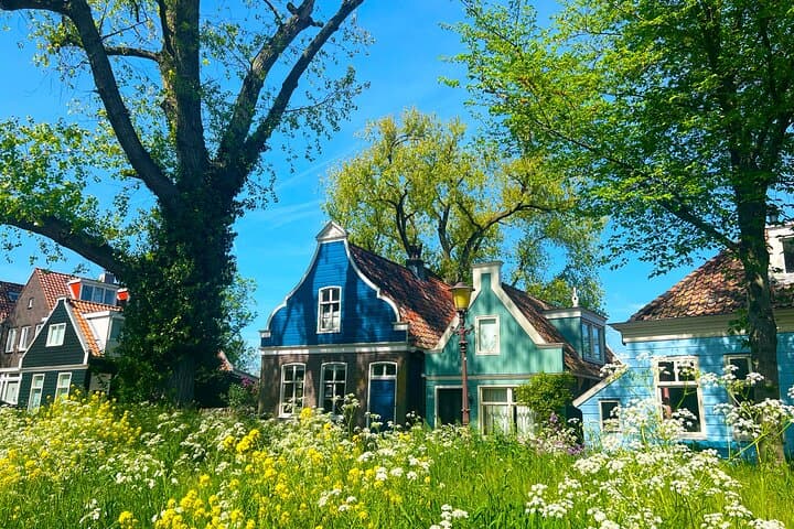 Bike Tour of Amsterdam Countryside and Villages private guide