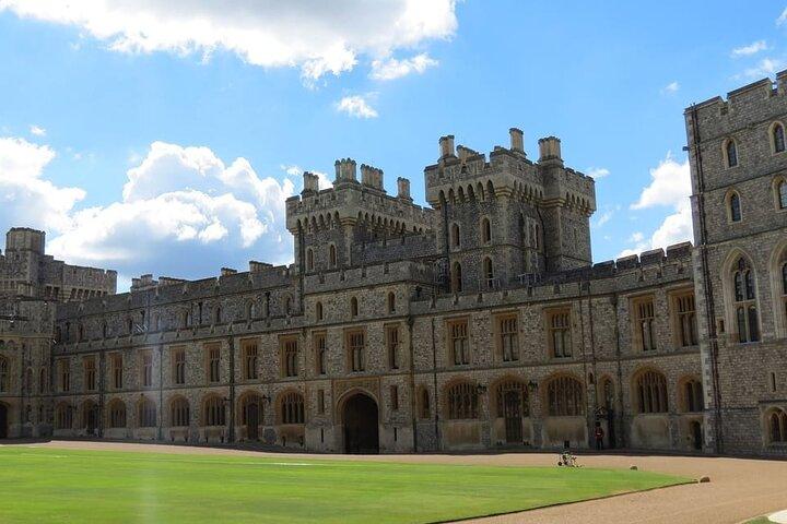 Full Day Windsor Tour, Stonehenge og Bath fra London i en gruppe