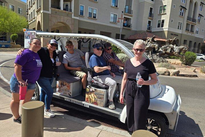 Tour privato in golf cart del centro storico di Scottsdale: 2 ospiti minimo