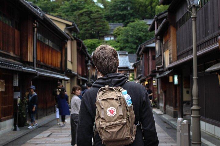 Kanazawa Like a Local: Private & Personalized Experience 2-3 hrs
