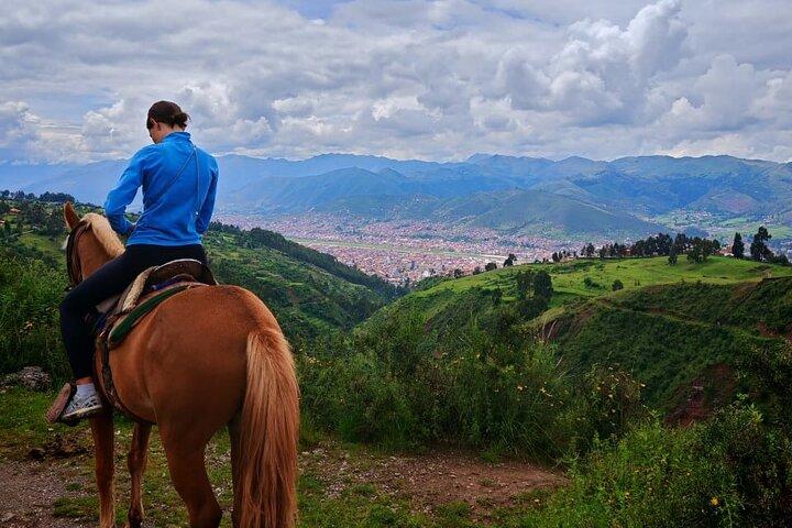 Anthropologist-Led Horseback : Moon Temple & Mysticism (Max 5)