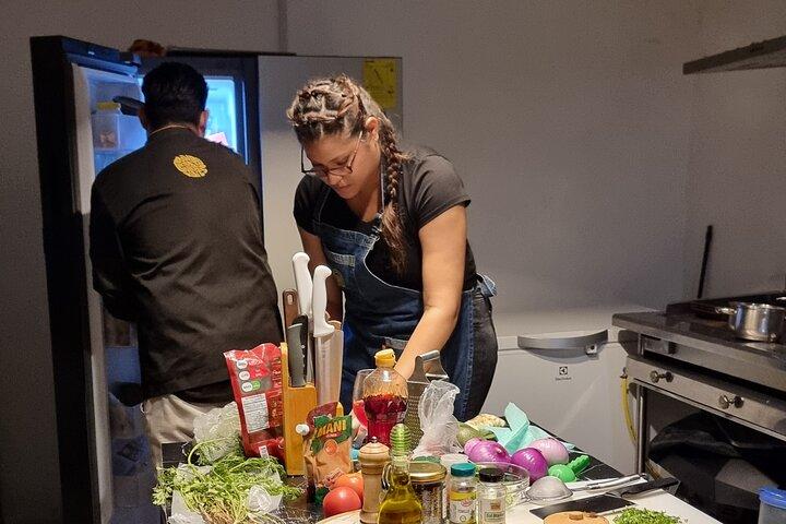 Tour de oficina gastronômica, cozinha ao vivo, Aprenda sobre a arte culinária equatoriana