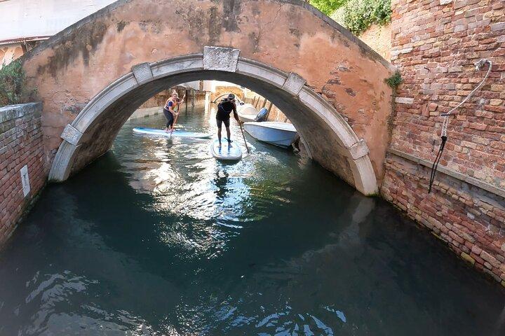 Passeio de Stand Up Paddle pelos Canais de Veneza
