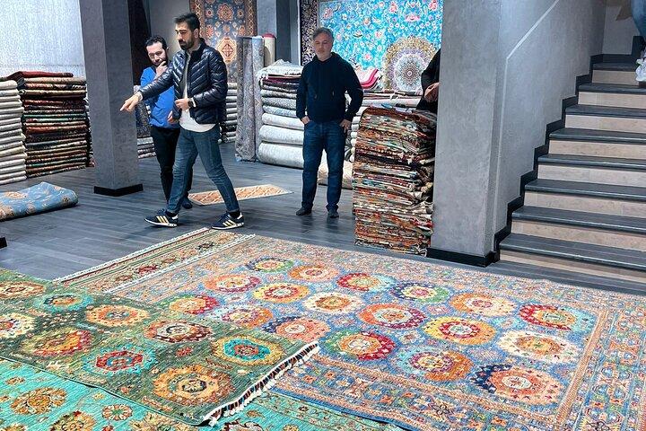 Private Rug Shopping - Learn, Watch and Buy Rugs in Grand Bazaar