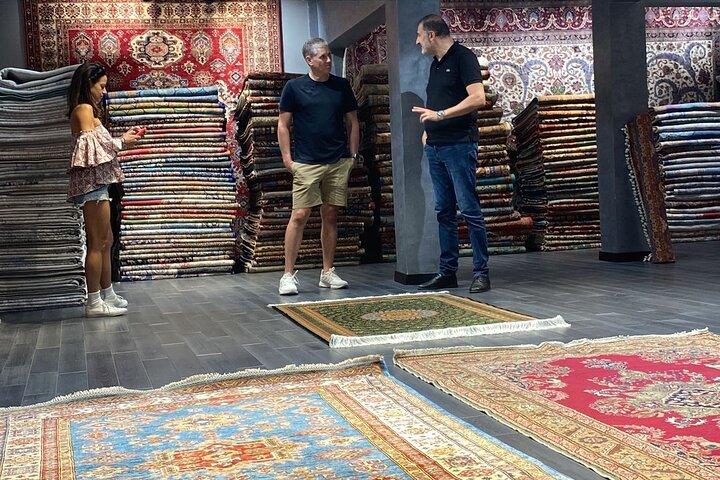 Private Rug Shopping - Learn, Watch and Buy Rugs in Grand Bazaar