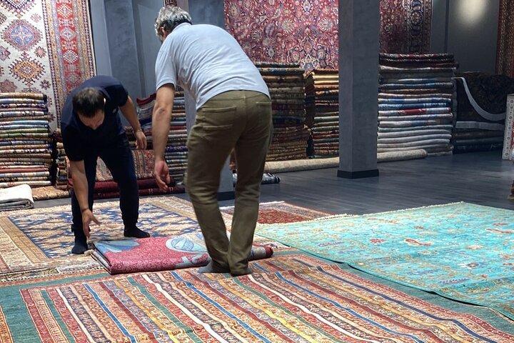 Private Rug Shopping - Learn, Watch and Buy Rugs in Grand Bazaar