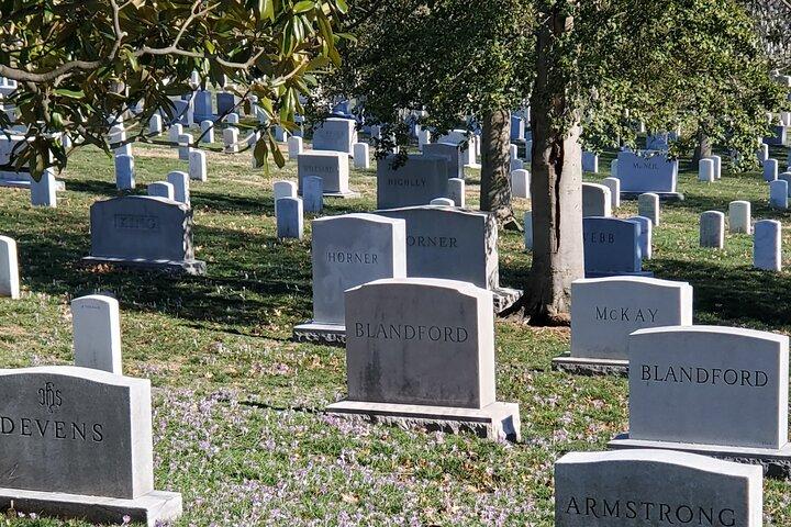 Besuchen Sie den Arlington National Cemetery mit einem der besten Guides von DC!