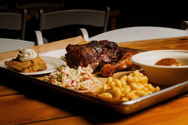 Cena di Chuck Wagon e spettacolo teatrale occidentale al biglietto Blazin' M Ranch
