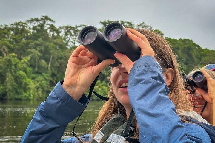 Tortuguero Sunrise Canoe Tour – kaffe, binokler og dyreliv