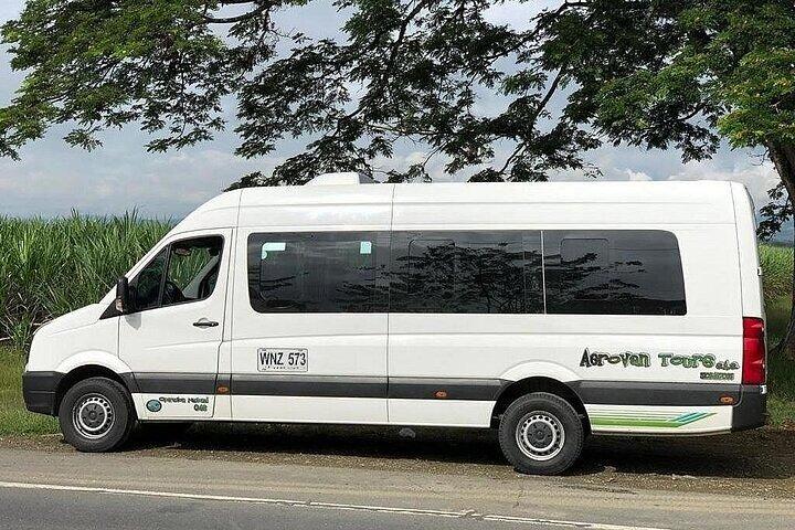 プライベート転送/接続: サレントからメデジン/ハルディン、またはその逆