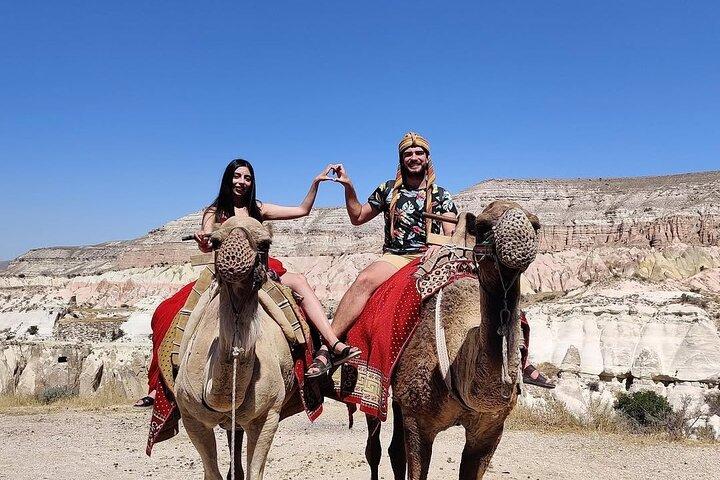 Balade en chameau en Cappadoce au lever du soleil ou en journée