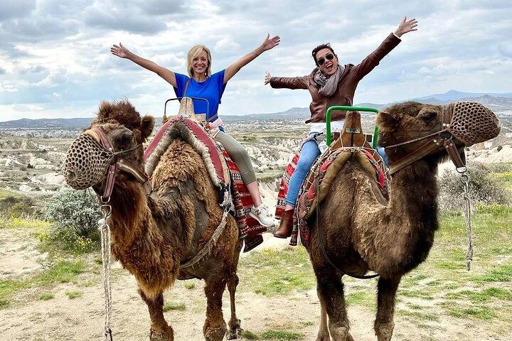 Balade en chameau en Cappadoce au lever du soleil ou en journée