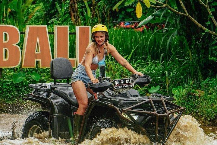 UBUD ATV Quad自転車アドベンチャー
