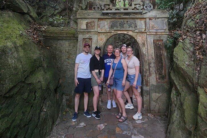Halve dag tour om Marble Mountains en Monkey Mountain te bezoeken via My Khue Beach