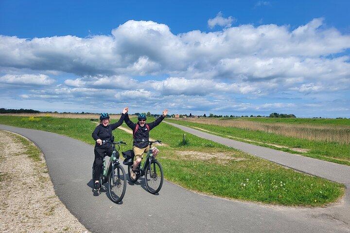 Amsterdam E Bike Tour to the Windmills of Zaanse Schans