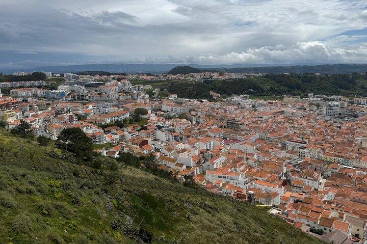 Nazaré im Detail: Geschichte, Panoramen und Aromen