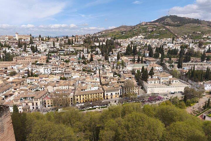 Rundgang durch die Stadt Granada: Albaicín, Stadtzentrum, Sacromonte.