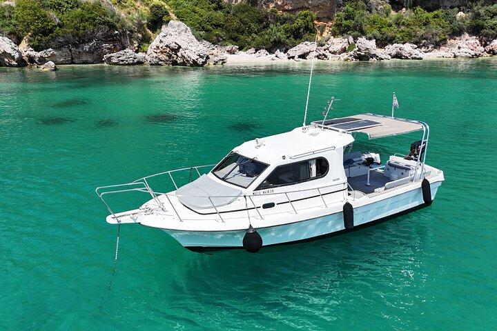 Passeio de barco privado em Corfu