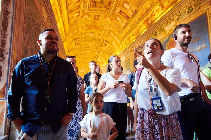 Vatican Museums Small Group Tour with St. Peter's Basilica Access
