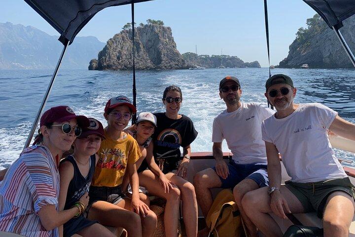 Excursão privada de meio dia na Costa Amalfi com natação e paradas panorâmicas