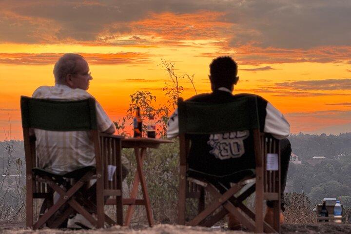 Experiencia al atardecer de Moshi