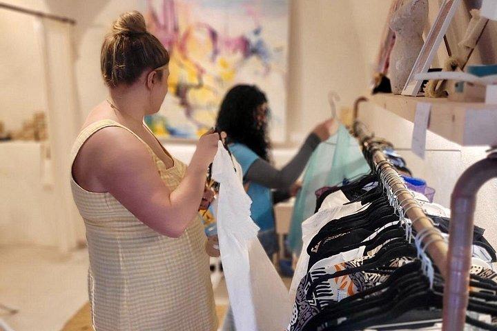 Santorini Private Shopping Tour – lokal konst, stil och traditioner