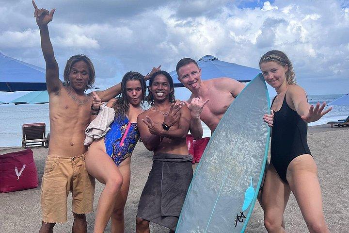 Surf Canggu: Unforgettable Lessons for Beginners & Pros in Bali!