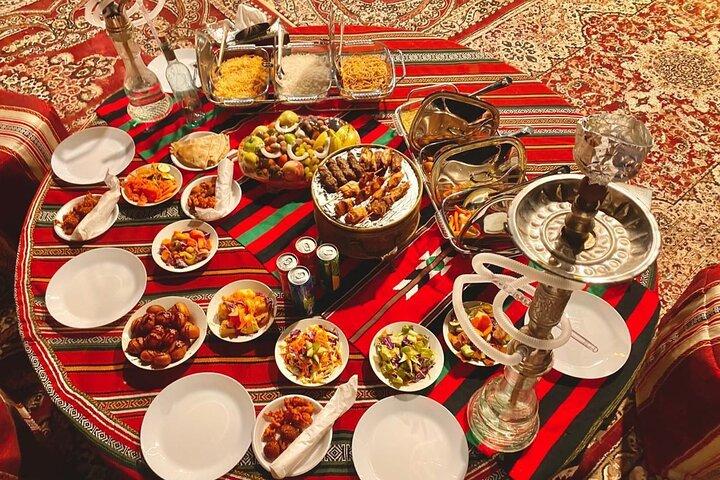 Soirée VIP Safari dans le désert Dubaï avec dîner barbecue et spectacles en direct